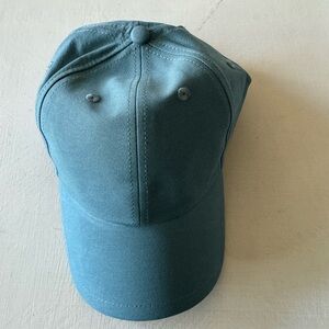 NWT vineyard vines On-The-Go Canvas Baseball Hat in Mallard Blue